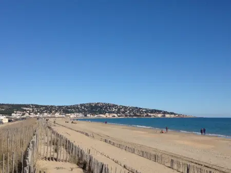 Joli T2 climatisé proche centre avec parking privé et loggia - Sète - Photo 15