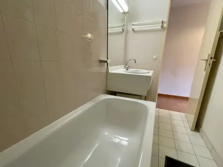 Appartement T3 avec mezzanine et parking au Rayol-Canadel - Photo 9