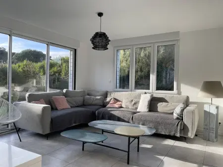 Villa lumineuse 4 étoiles, 50m de la plage, jardin clos, tranquillité à Trégastel - Photo 1