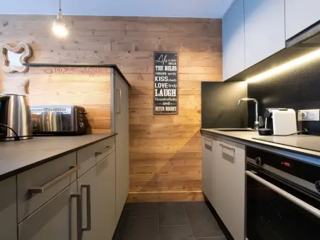 Appartement lumineux avec balcon à Méribel, proche pistes et commerces - Photo 4
