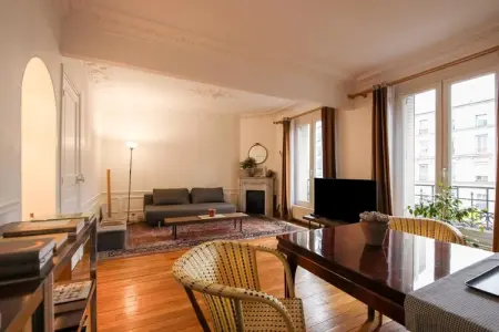 APPARTEMENT VICTOR HUGO/ GENY, Appartement à Paris proche Métro 14 - Photo 1