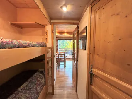 Studio 4 pers, proximité commerces et pistes, parking, terrasse Ouest, piscine l'été - Méribel - Photo 6