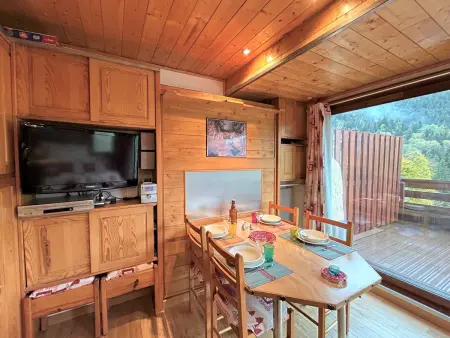 Studio 4 pers, proximité commerces et pistes, parking, terrasse Ouest, piscine l'été - Méribel - Photo 17