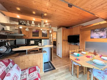 Studio 4 pers, proximité commerces et pistes, parking, terrasse Ouest, piscine l'été - Méribel - Photo 18