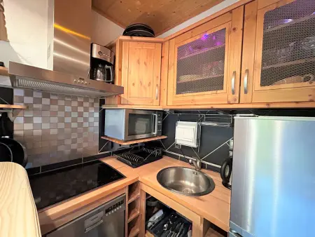 Studio 4 pers, proximité commerces et pistes, parking, terrasse Ouest, piscine l'été - Méribel - Photo 28