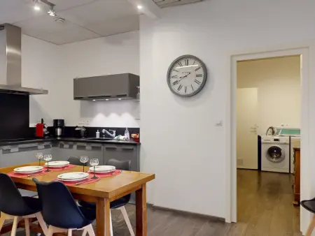 Appartement Rénové, 3 Ch. avec Parking Privé, Hyper-Centre Colmar - Photo 4