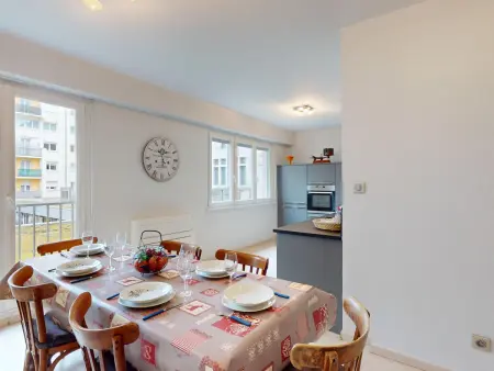 Appartement de luxe en hyper-centre avec 3 chambres, balcon, parking, proche Musée Unterlinden - Photo 5