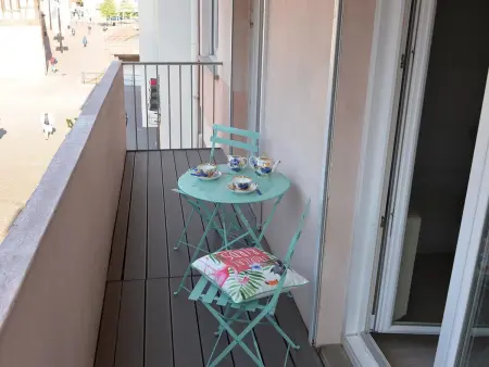 Appartement de luxe en hyper-centre avec 3 chambres, balcon, parking, proche Musée Unterlinden - Photo 7