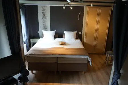 Les 5 Ourthes, Gîte de charme avec piscine à Houffalize - Photo 10