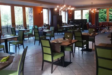 Les 5 Ourthes, Gîte de charme avec piscine à Houffalize - Photo 26