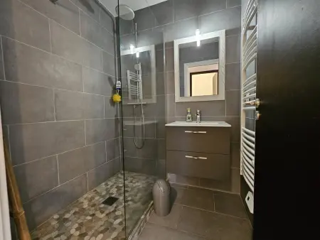 Appart 2 chambres avec piscine, à 150 m de la plage - Photo 12