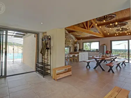 Maison de charme rénovée avec piscine chauffée - Photo 3