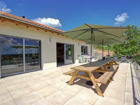 Maison de charme rénovée avec piscine chauffée - Photo 5