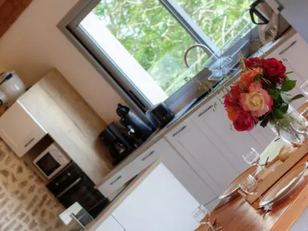 Maison de charme rénovée avec piscine chauffée - Photo 10