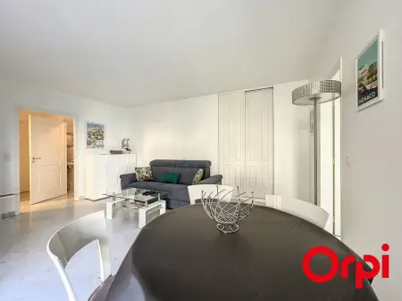 Appartement Central proche Plages avec Piscine, Sauna, Parking et Climatisation - Photo 4