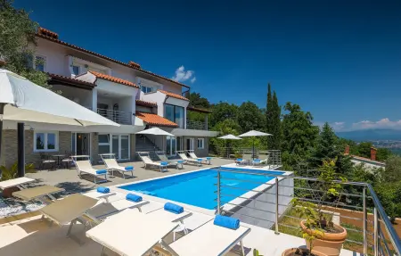 Villa Travia, Maison 19 personnes à Opatija - Photo 4