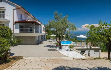 Villa Travia, Maison 19 personnes à Opatija - Photo 13