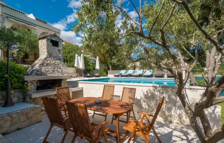 Villa Paula, Maison 17 personnes à Okrug Gornji - Photo 4