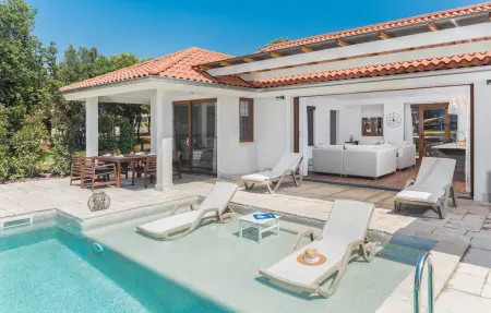 Luxury Beach Villas Porto Bus, Maison 5 personnes à Bale - Photo 2