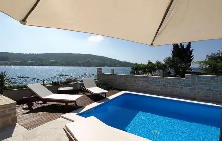 Villa Antisin, Maison 6 personnes à Sutomiscica - Photo 1