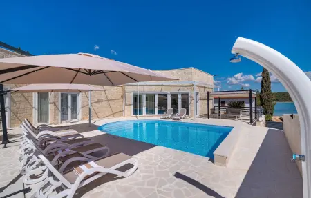 Feriatum Lissa, Maison 8 personnes à Zdrelac - Photo 12