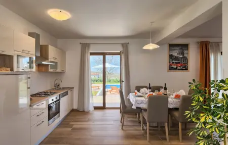 Villa Montreo, Maison 8 personnes à Tinjan - Photo 3