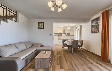 Villa Montreo, Maison 8 personnes à Tinjan - Photo 24