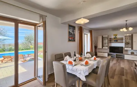 Villa Montreo, Maison 8 personnes à Tinjan - Photo 26