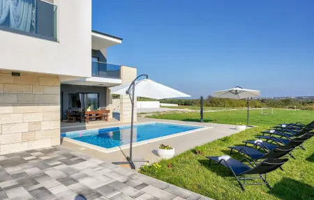 Villa FA Exclusive, Maison 10 personnes à Sveti Filip i Jakov - Photo 5