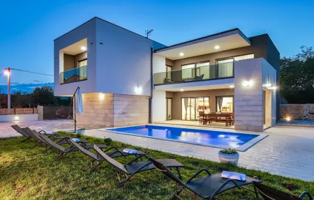 Villa FA Exclusive, Maison 10 personnes à Sveti Filip i Jakov - Photo 10