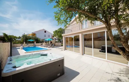 Villa One Oak, Maison 10 personnes à Vir - Photo 6