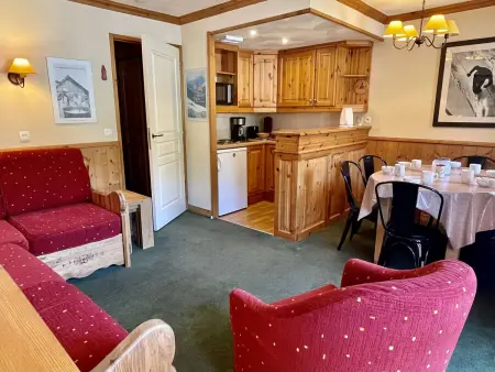 Joli T3 avec balcon, 2 chambres, proche pistes et commerces - Photo 1