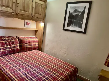 Joli T3 avec balcon, 2 chambres, proche pistes et commerces - Photo 4