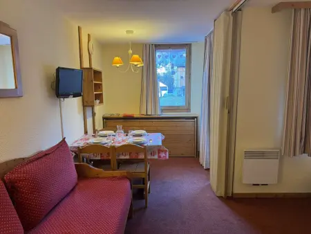 Studio confortable pour 4 pers. à 3 min des pistes, classé 2 étoiles, animaux admis, TV, cuisine équipée - Photo 3