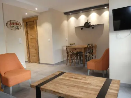 Superbe 2 pièces au pied des pistes, hameau Crève-Coeur, balcon, proche commerces et ESF - Photo 1