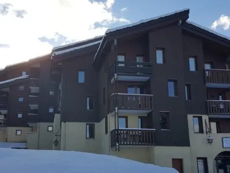 Superbe 2 pièces au pied des pistes, hameau Crève-Coeur, balcon, proche commerces et ESF - Photo 9
