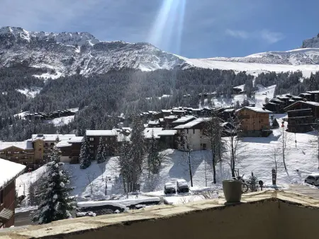 Studio pour 4 avec canapé convertible, cuisine équipée, proche commerces et pistes - Photo 4