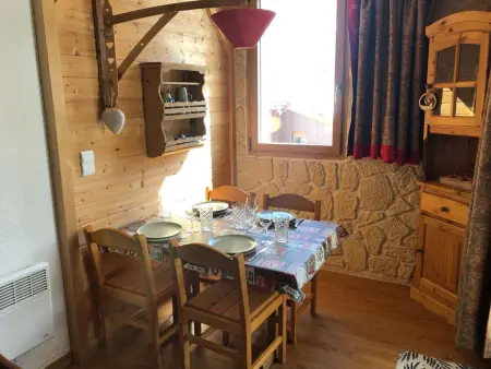 Studio pour 4 avec canapé convertible, cuisine équipée, proche commerces et pistes - Photo 13