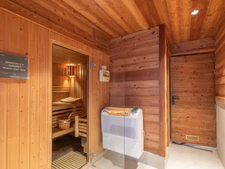 Chalet de luxe Alpe d'Huez avec spa et ski aux pieds - Photo 5