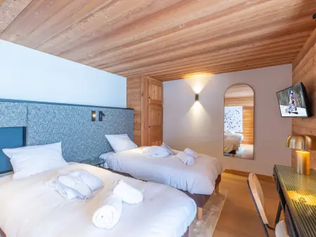 Chalet de luxe Alpe d'Huez avec spa et ski aux pieds - Photo 11