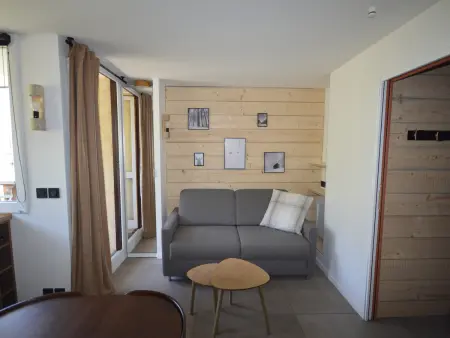 Studio rénové au pied des pistes avec balcon et cuisine équipée - Photo 1