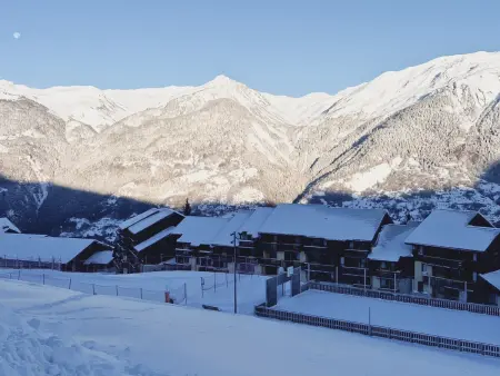 Studio rénové au pied des pistes avec balcon et cuisine équipée - Photo 6