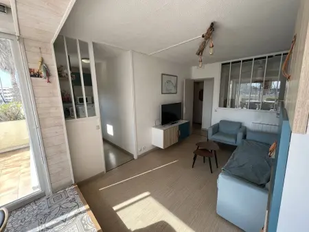 Appartement rénové 1 chambre + cabine, parking privé, à 400m de la plage - Photo 1