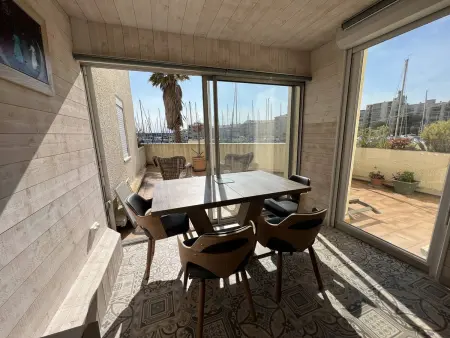 Appartement rénové 1 chambre + cabine, parking privé, à 400m de la plage - Photo 4