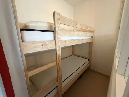 Appartement rénové 1 chambre + cabine, parking privé, à 400m de la plage - Photo 7