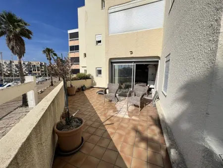 Appartement rénové 1 chambre + cabine, parking privé, à 400m de la plage - Photo 10