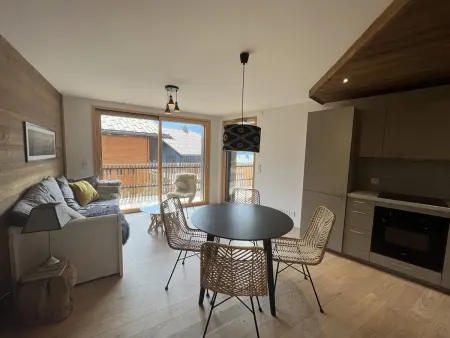 Superbe appart 3P au pied des pistes, parking couvert, terrasse, WiFi - Les Carroz - Photo 3