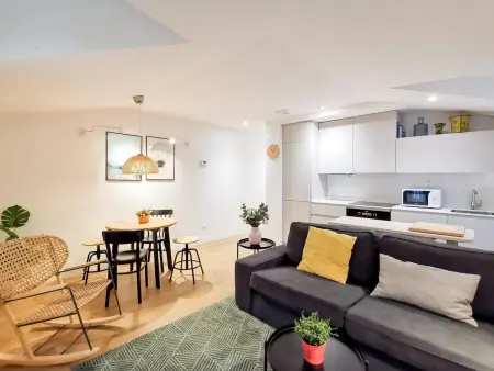 Charmant Appartement à Zarautz: 2 Chambres, Centre Historique, Proche Plage - Photo 3