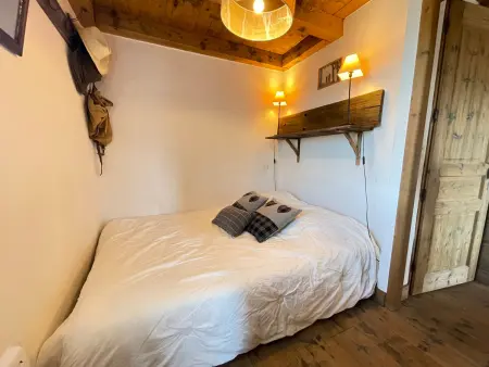 Appartement savoyard proche pistes, balcon, parking couvert - Photo 5