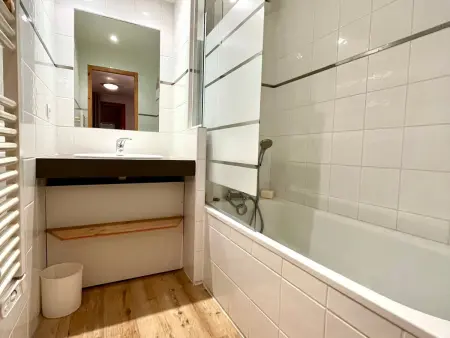 Appartement 3 pièces avec piscine et parking au centre du village - Photo 6